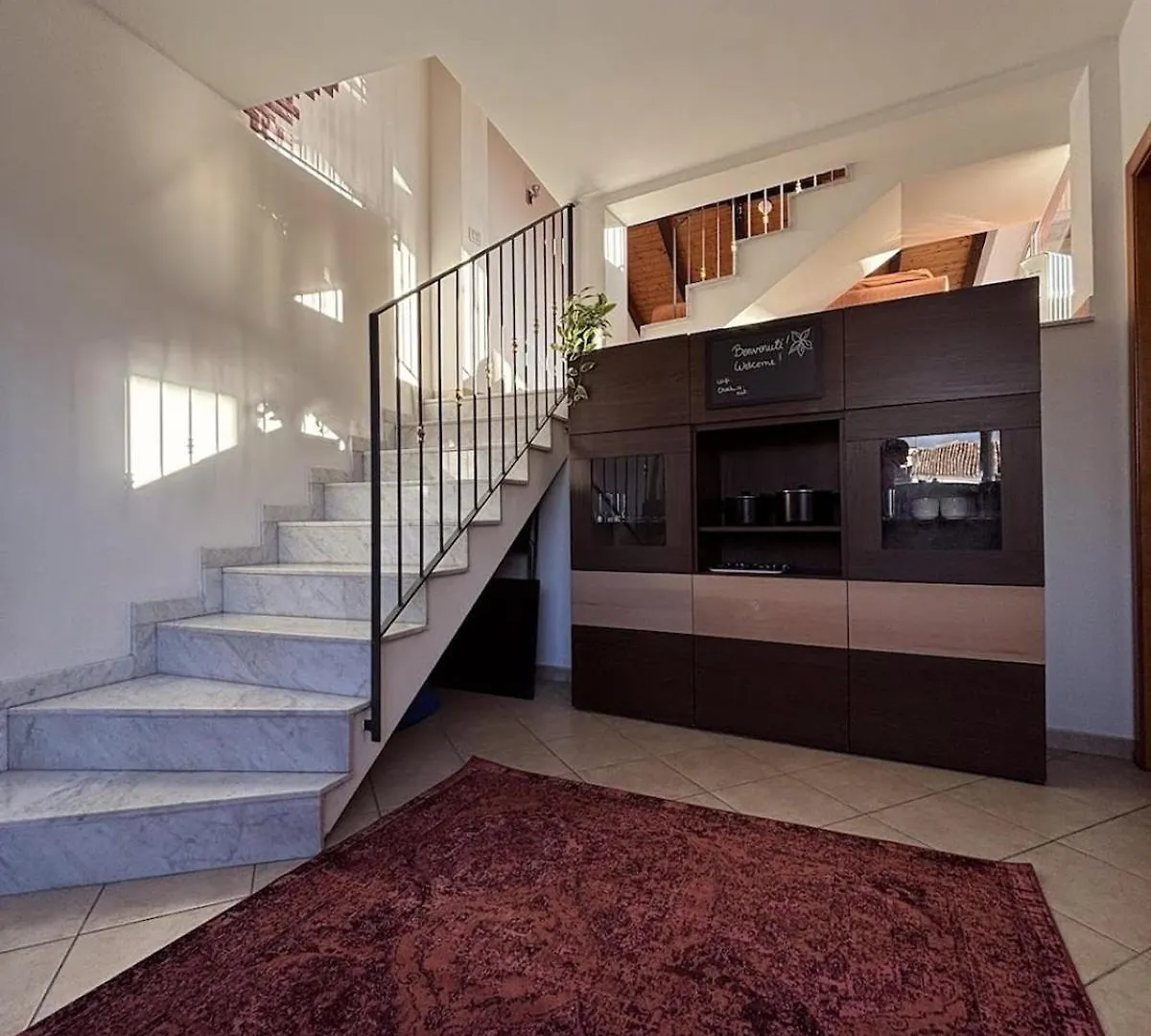 Design Penthouse In City Centre Aeroporto di Catania Fontana Rossa 0*,  Italia